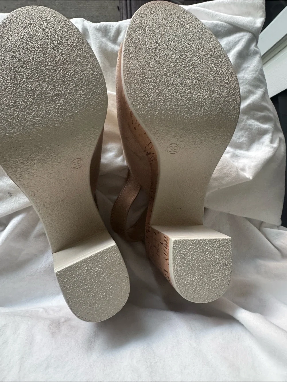 Cordani neutral buckle heel